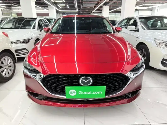 Mazda Axela — Фото автомобиля 2