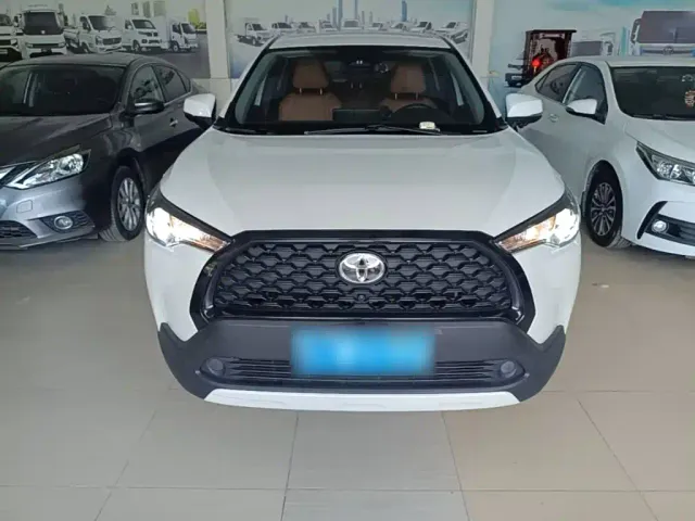 Toyota Corolla Cross — Фото автомобиля 2
