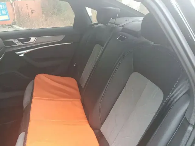 Audi A6L — Фото автомобиля 13