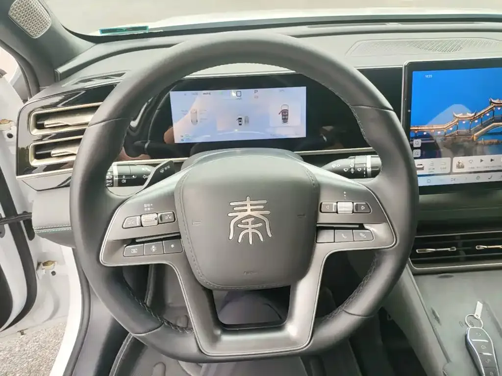 BYD Qin L 2025 DM-i Smart Drive Edition 120KM Surpassing — Фото автомобиля 6