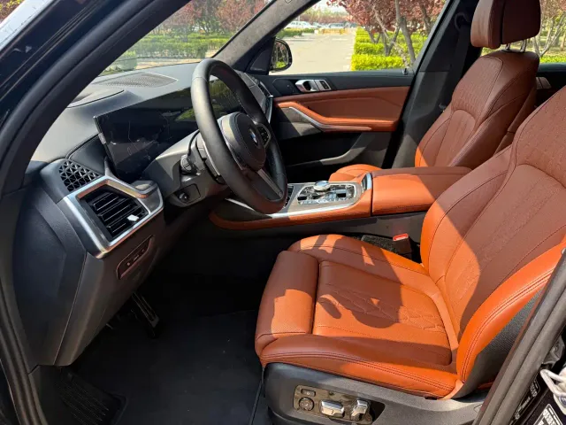 BMW X7 — Фото автомобиля 6
