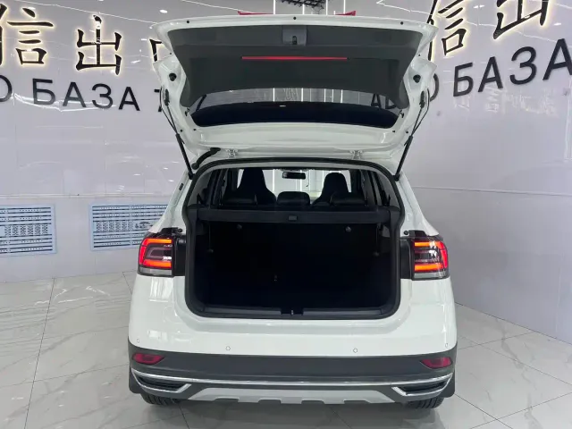 Volkswagen T-Cross — Фото автомобиля 19