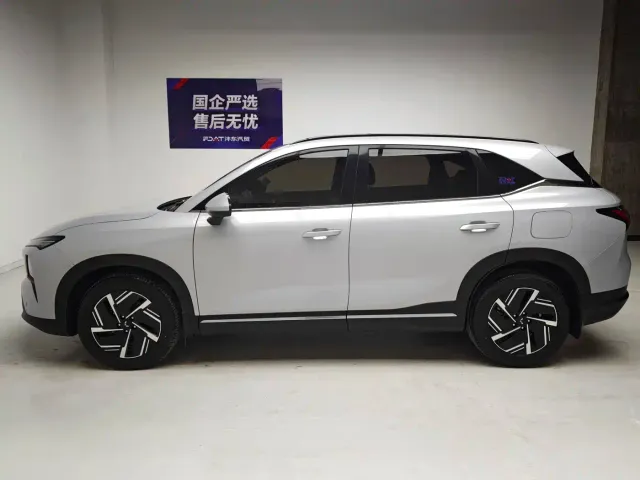 Wuling Starlight S — Фото автомобиля 9
