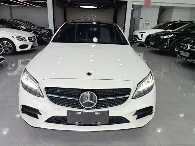 Mercedes-Benz C-Class — Фото автомобиля 2