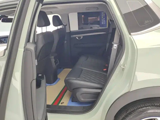 Wuling Asta — Фото автомобиля 11