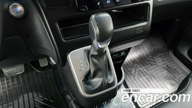 Hyundai Staria Staria Tourer 11 мест — Фото автомобиля 9