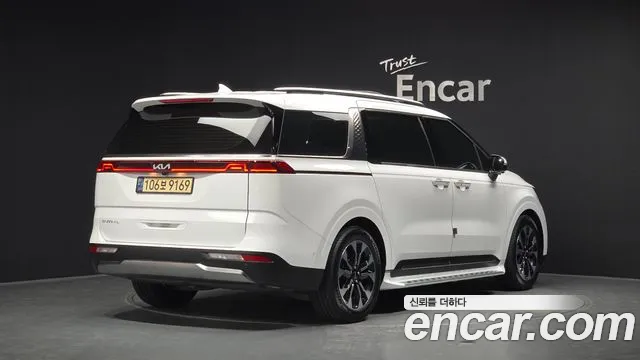 Kia Canival Carnival 4 поколение Бензин 7 мест Signature — Фото автомобиля 2