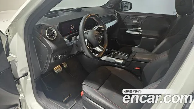 Mercedes-Benz EQB X243 — Фото автомобиля 19