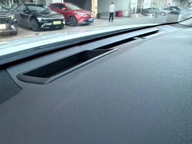 Toyota Camry — Фото автомобиля 14