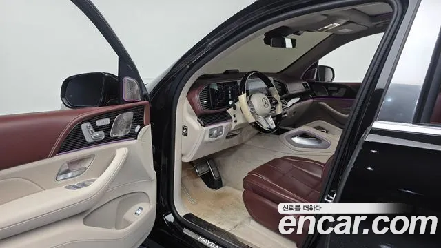 Mercedes-Benz GLS-Class — Фото автомобиля 10
