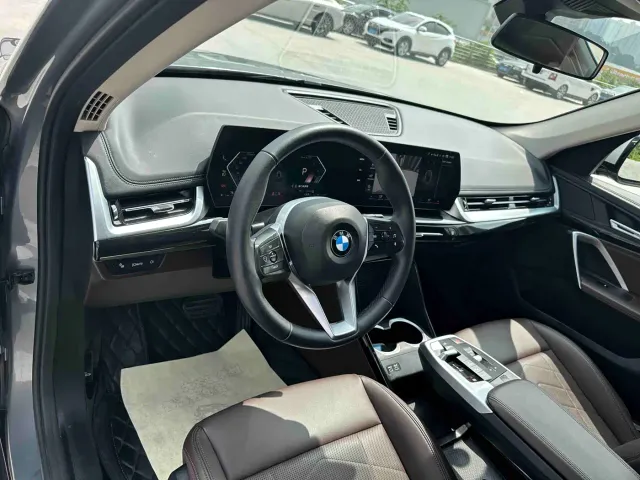 BMW X1 — Фото автомобиля 12