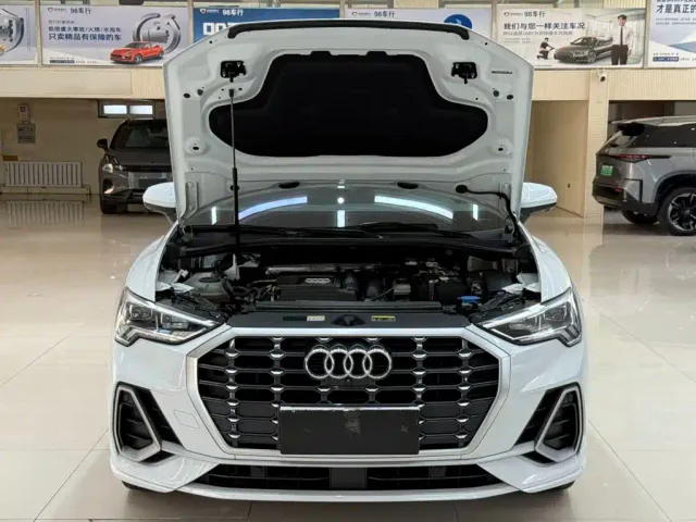 Audi Q3 — Фото автомобиля 7