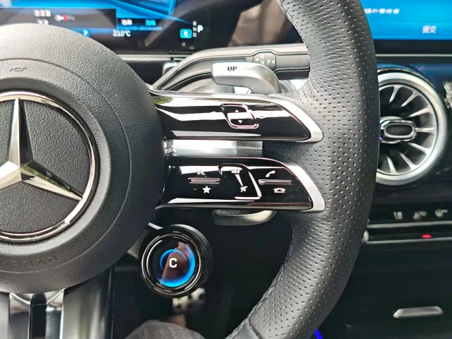 Mercedes-Benz GLB AMG — Фото автомобиля 25