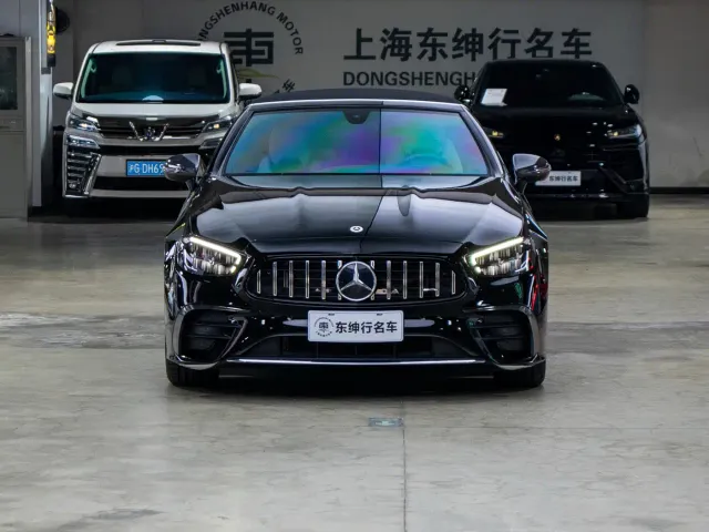 Mercedes-Benz E-Class — Фото автомобиля 2