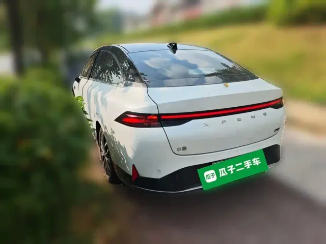 Xpeng P5 — Фото автомобиля 4