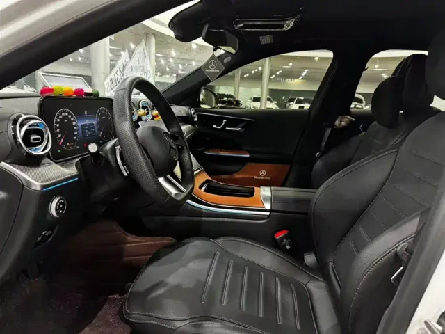 Mercedes-Benz C-Class — Фото автомобиля 10