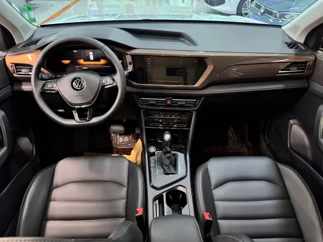 Volkswagen Tharu — Фото автомобиля 6