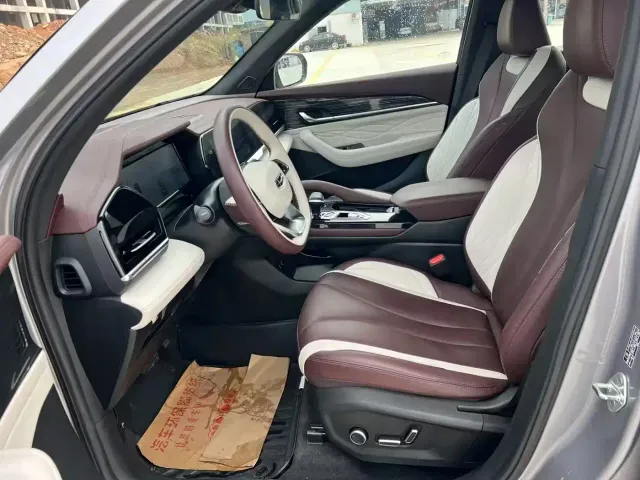 Geely Xingyue L — Фото автомобиля 4