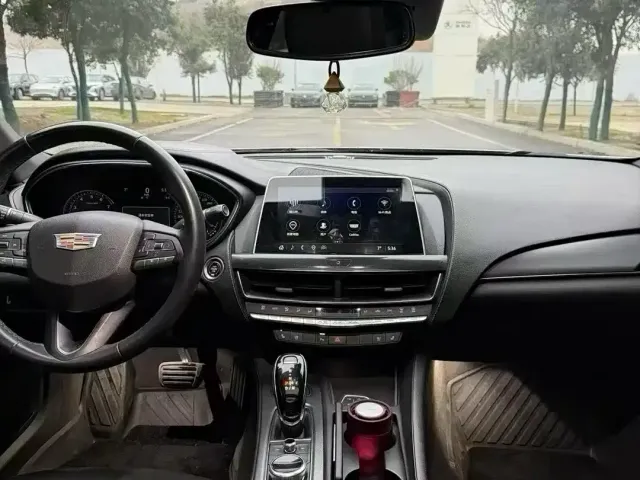 Cadillac CT5 — Фото автомобиля 6