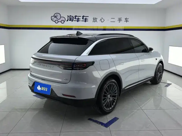 Leapmotor C11 — Фото автомобиля 3