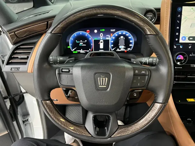 Toyota Vellfire — Фото автомобиля 19