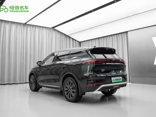 BYD Tang — Фото автомобиля 5