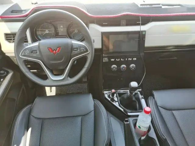 Wuling Zhengcheng — Фото автомобиля 9