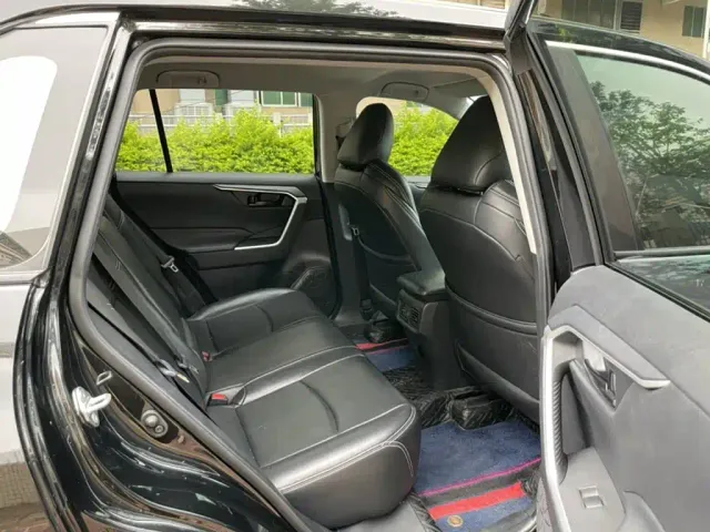 Toyota Wildlander — Фото автомобиля 14