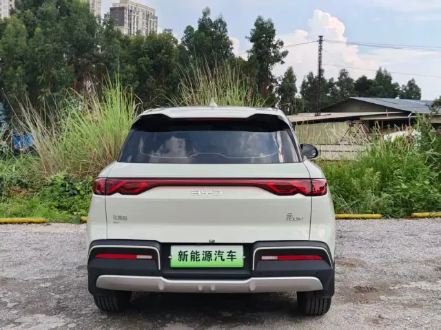 BYD Yuan UP 2025 Smart Drive Edition 401KM Leading Type — Фото автомобиля 8