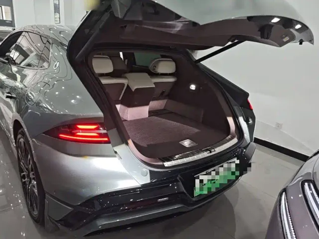Denza Z9GT — Фото автомобиля 18