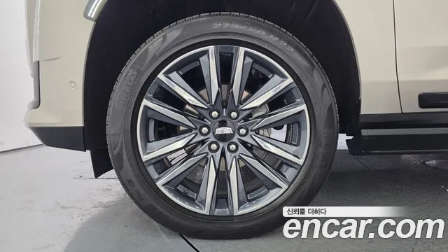 Cadillac Escalade 5th Gen — Фото автомобиля 5