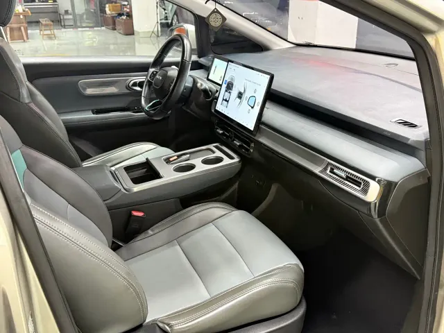 GAC Aion Y — Фото автомобиля 12