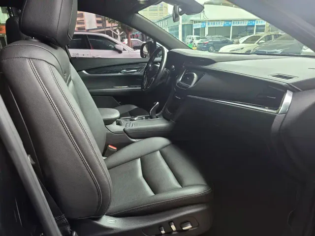 Cadillac XT5 — Фото автомобиля 22