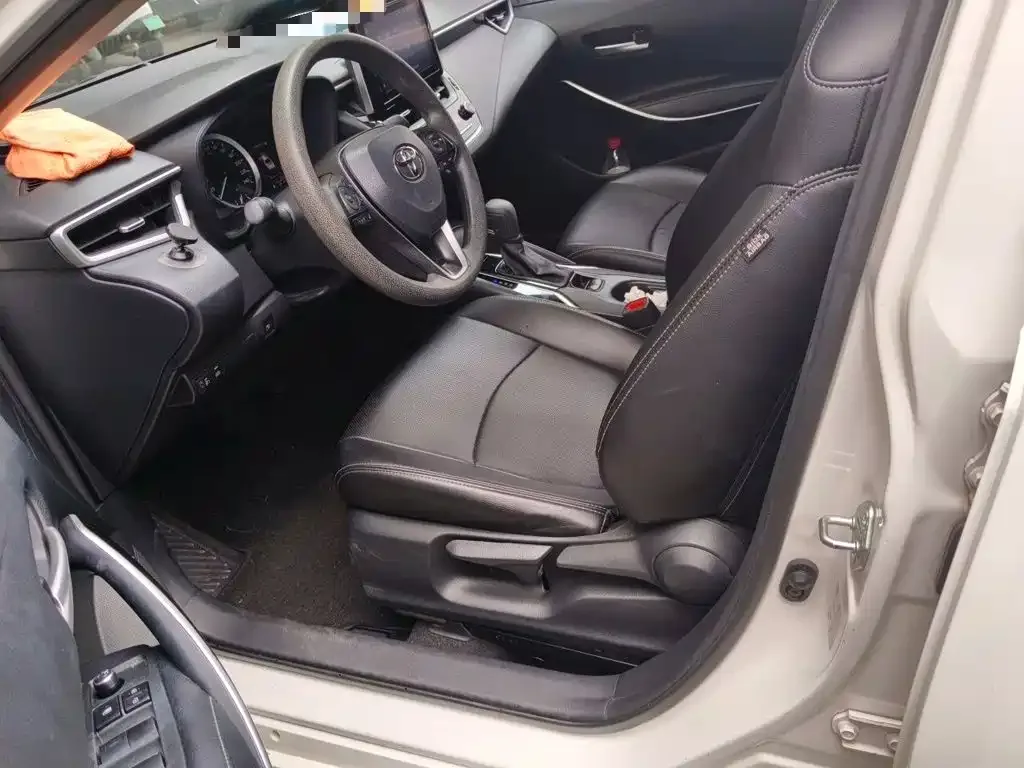 Toyota Corolla 2021 Hybrid 1.8L E-CVT Elite Edition — Фото автомобиля 16