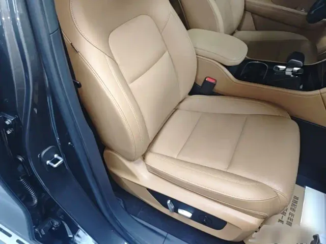 Li Auto ONE — Фото автомобиля 24