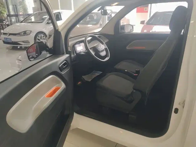 Wuling Hongguang Mini EV — Фото автомобиля 15