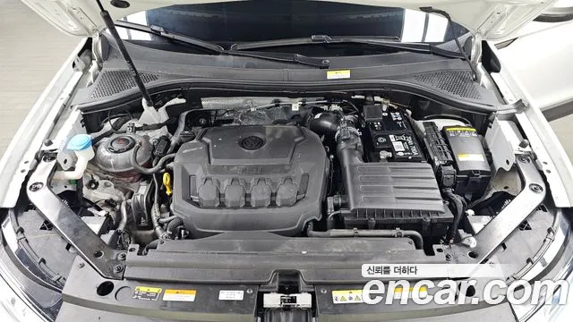 Volkswagen Tiguan — Фото автомобиля 5