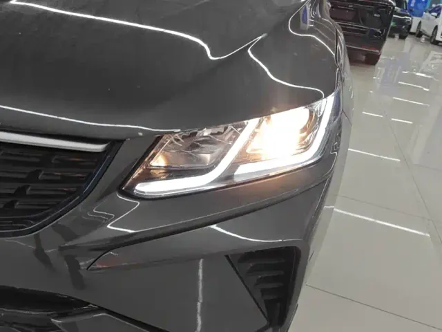 Geely Binyue — Фото автомобиля 5