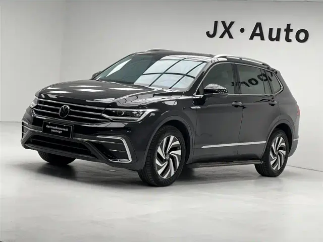 Фотография автомобиля — Volkswagen Tiguan L