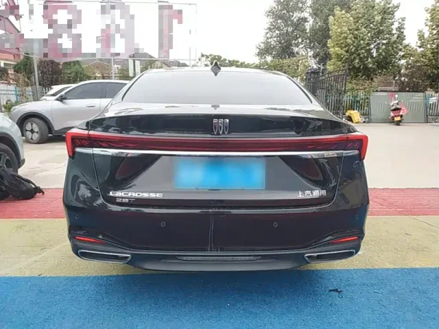 Buick LaCrosse — Фото автомобиля 5