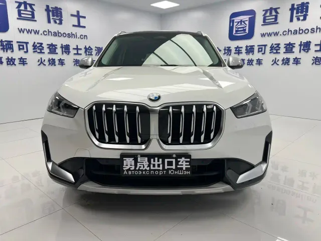 BMW X1 — Фото автомобиля 2