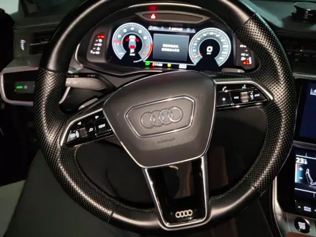 Audi A6L — Фото автомобиля 15