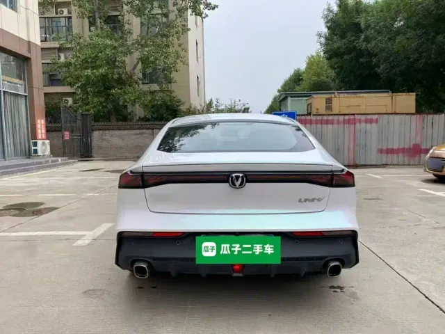 Changan UNI-V — Фото автомобиля 5
