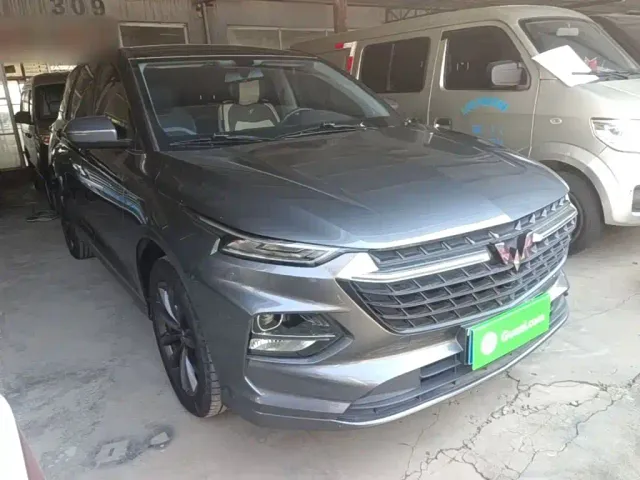 Wuling Victory — Фото автомобиля 3