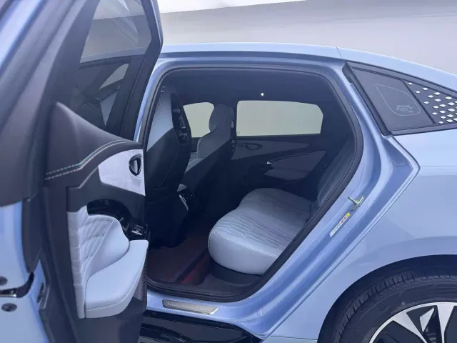 BYD Seal — Фото автомобиля 6