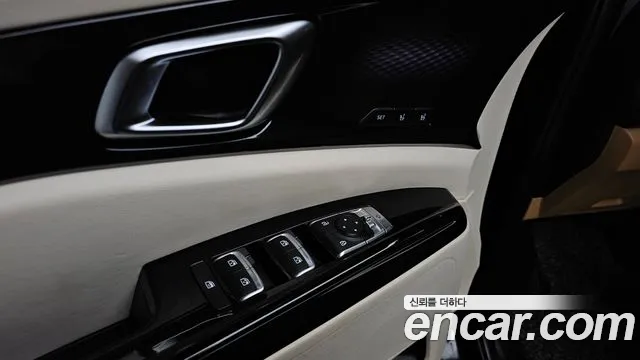 Kia Canival — Фото автомобиля 15