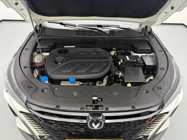 Changan X5 Plus — Фото автомобиля 12