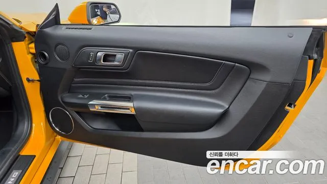 Ford Mustang — Фото автомобиля 25