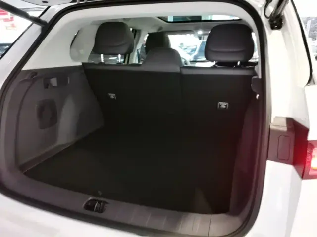 Leapmotor B10 — Фото автомобиля 18