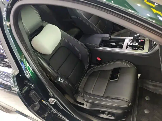 Jaguar XEL — Фото автомобиля 24